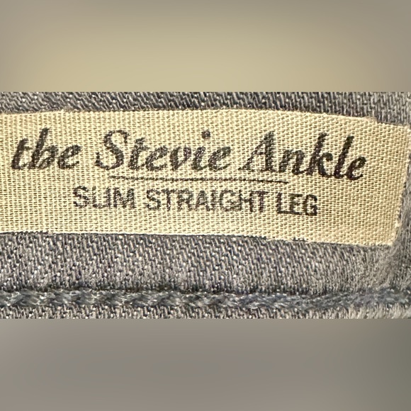 AG Slim Straight Leg Grey Jeans Stevie Ankle SZ 28R .EUC. No Flaws. - Picture 9 of 9